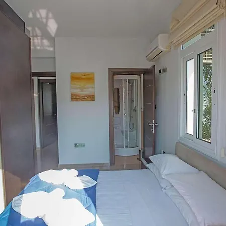 Villa Med 2 *