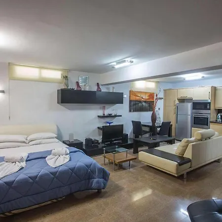 Med 2 Villa